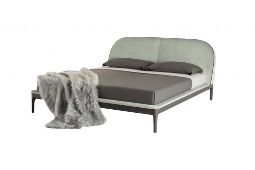 Bernini bed with Velvet fabric by Tonincasa