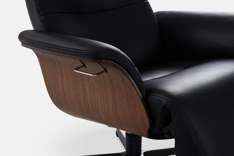 Timeout recliner armchair with footrest by Conform - Image 13