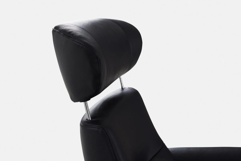 Timeout recliner armchair with footrest by Conform - Image 15
