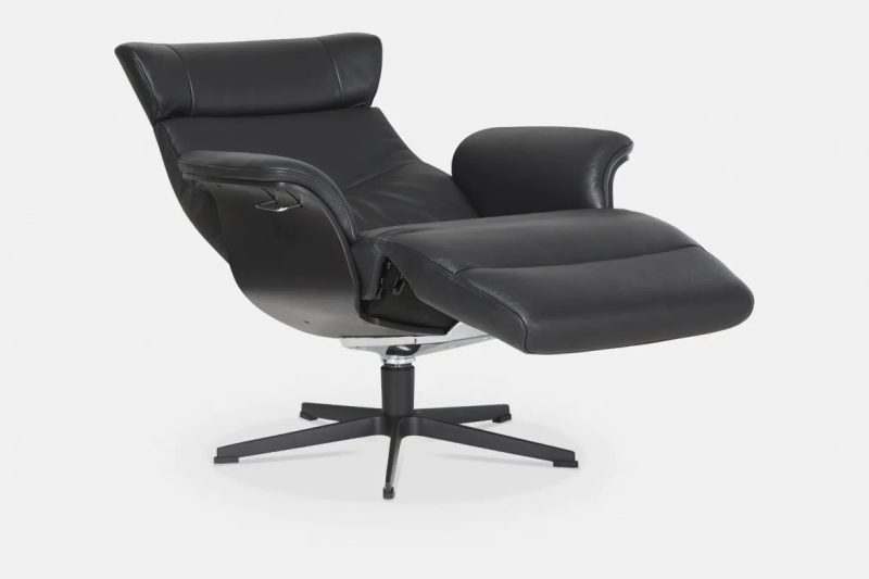 Timeout recliner armchair with footrest by Conform - Image 19