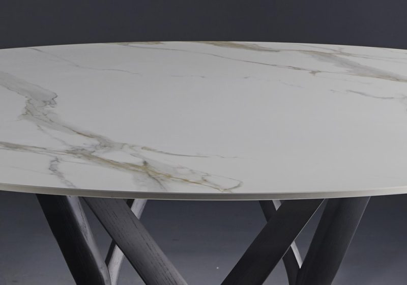 V6 table dining table by Colico - Image 5