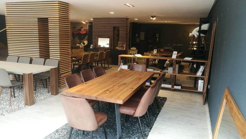 Runner solid wild oak dining table by Oliver B - Image 4