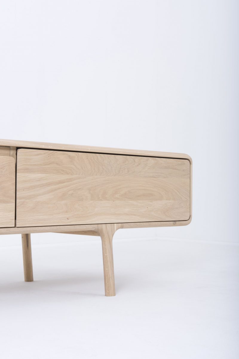 Fawn solid wood lowboard 3 drawers - Image 8
