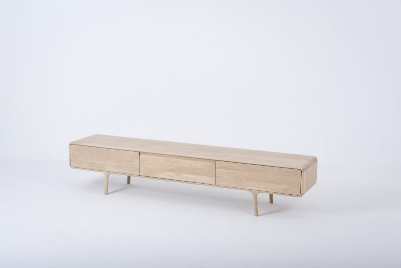 Fawn solid wood lowboard 3 drawers - Image 3