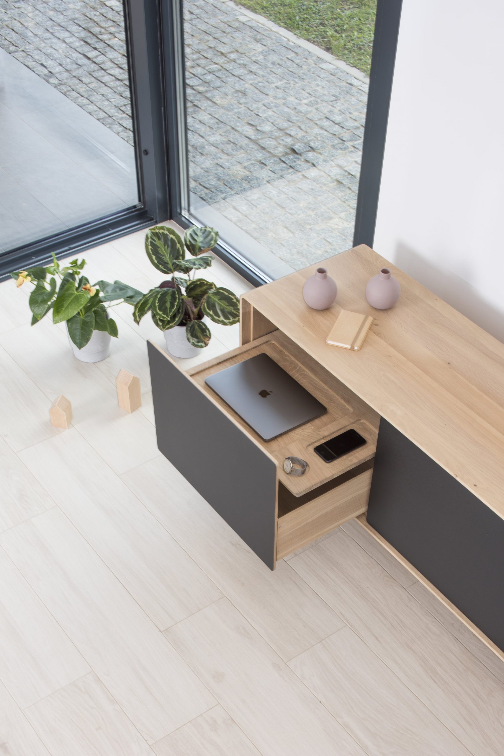 Fine solid wood sideboard - Image 11