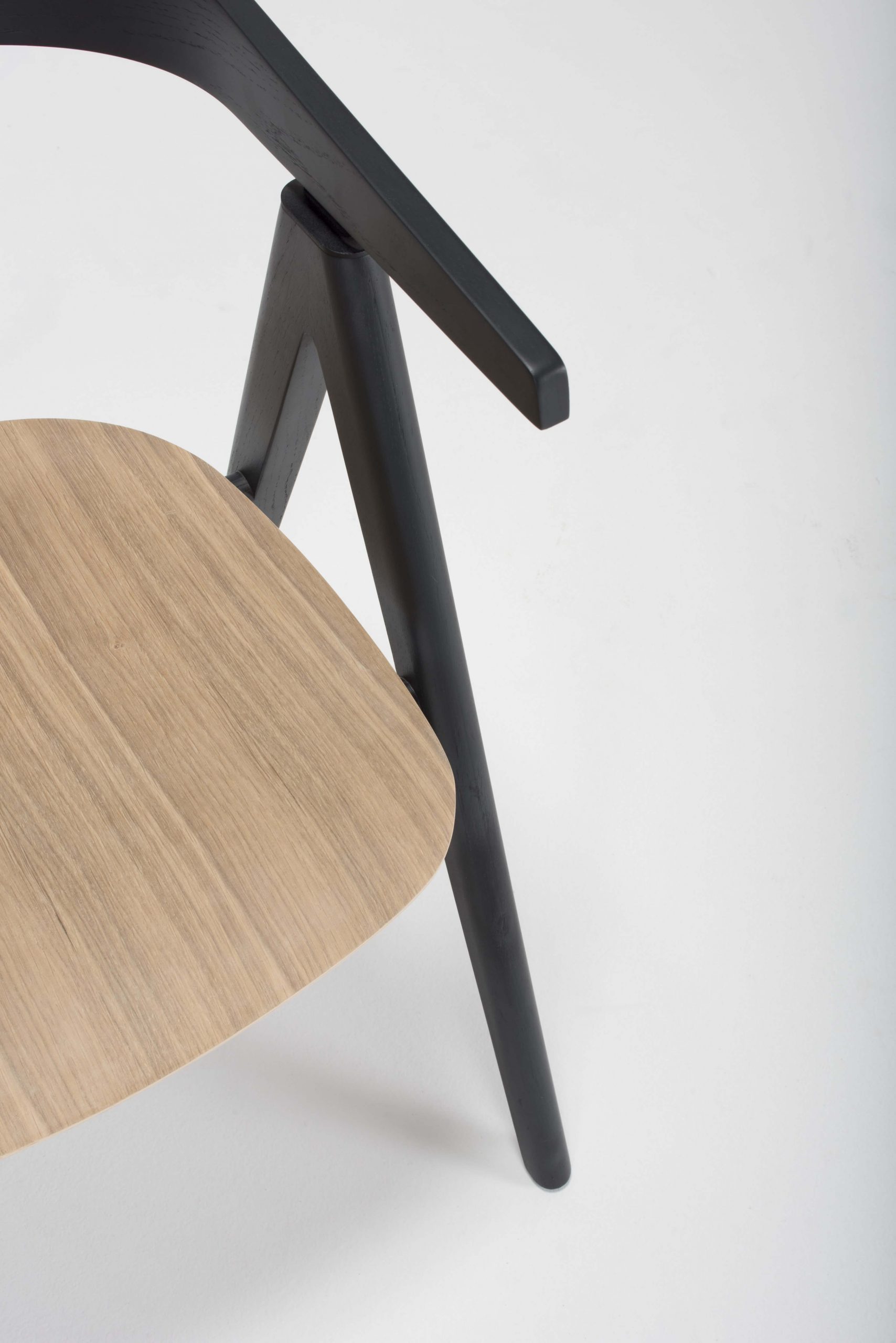Ava wood chair - Image 12