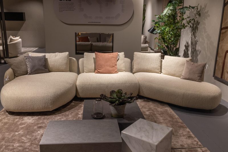 Orca CHL sectional sofa by Furninova - Image 6