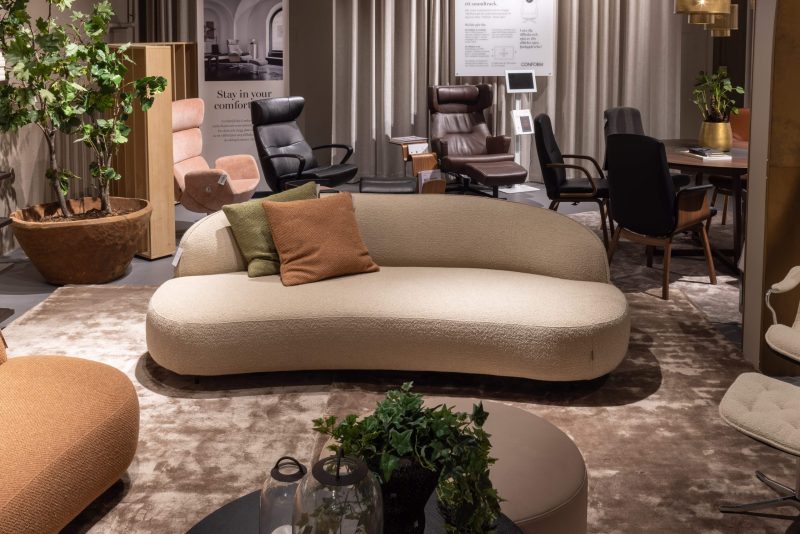 Aria rounded curved corner sofa by Furninova - Image 6