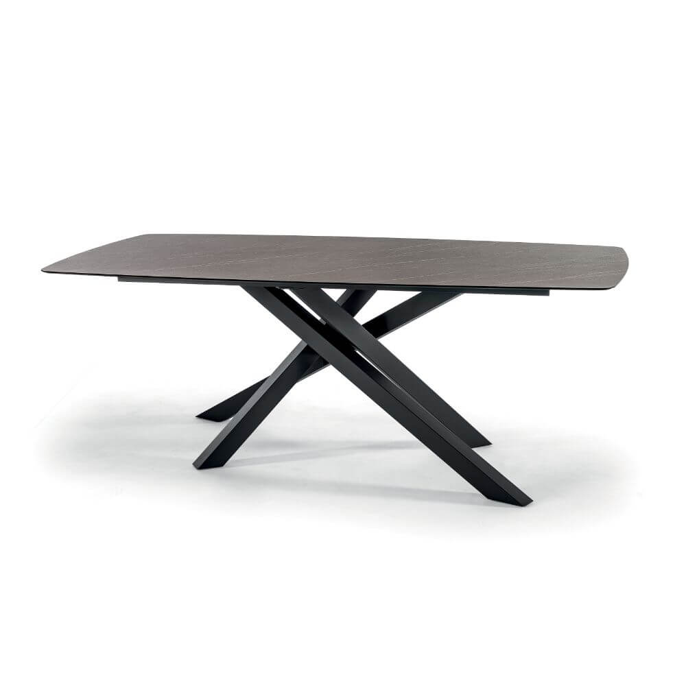 Milo outdoor dining table by Idol - Image 3