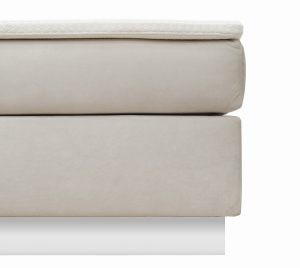 Continental bed with headboard 800