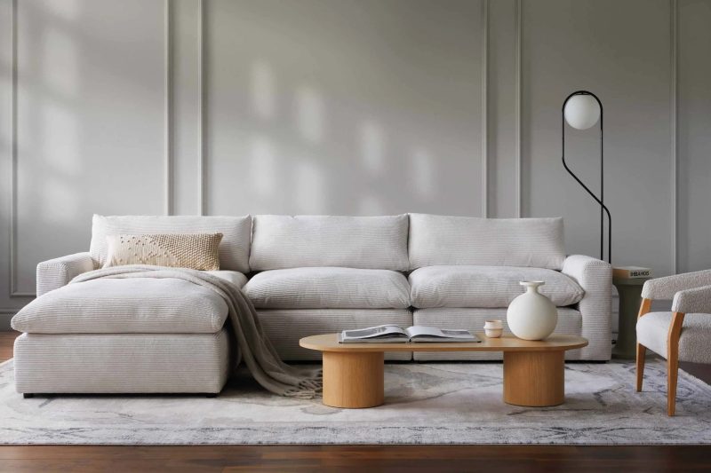 Moonlight sectional sofa by Furninova